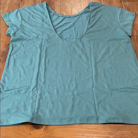 NEW VS Sport Scoop back tee - Picture 3 of 3